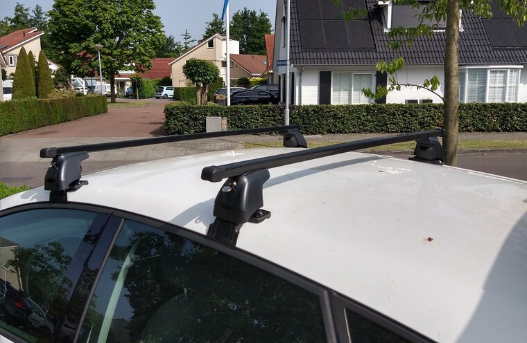 Mont Blanc Dachtr&auml;ger Toyota Avensis (T270) 5-T&uuml;rer Flie&szlig;heck 2009 - 2018