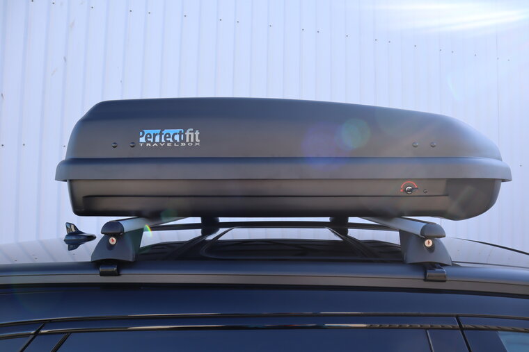 PerfectFit Dachbox 400 Liter + Nordrive Dachtr&auml;ger Renault Twingo Open Air 5-t&uuml;rig Flie&szlig;heck 09/2014 - 06/2019