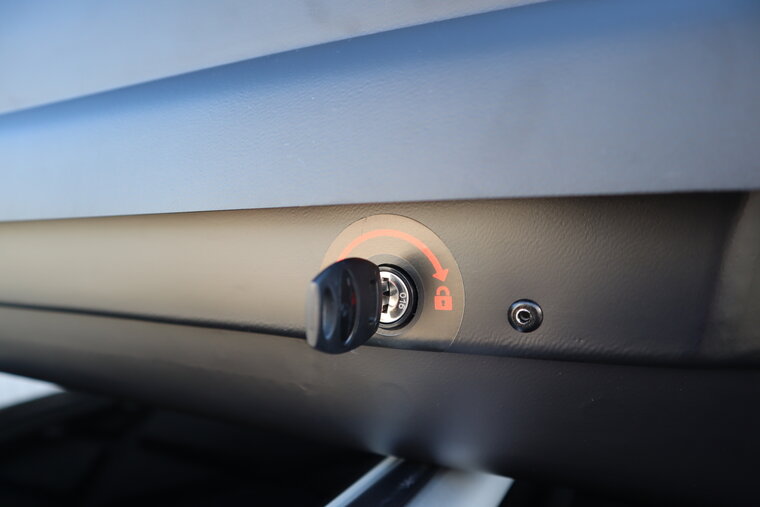 PerfectFit Dachbox 400 Liter + Nordrive Dachtr&auml;ger Renault Twingo Open Air 5-t&uuml;rig Flie&szlig;heck 09/2014 - 06/2019