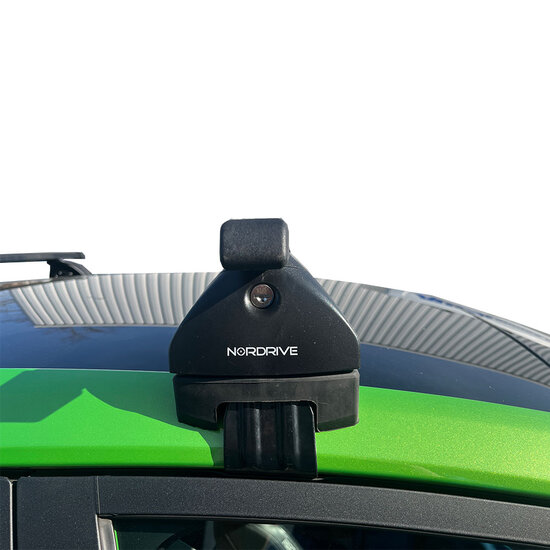 PerfectFit Dachbox 400 Liter + Nordrive Dachtr&auml;ger Nissan Micra 5-t&uuml;rig Flie&szlig;heck 03/2017 - 06/2023