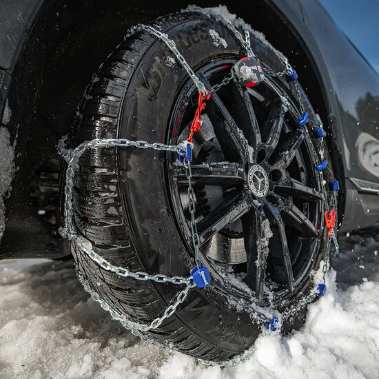 Pewag Servo SUV Schneeketten 13mm Mg MG4 ab 2021 f&uuml;r Ihre Reifengr&ouml;&szlig;e  215/50R17