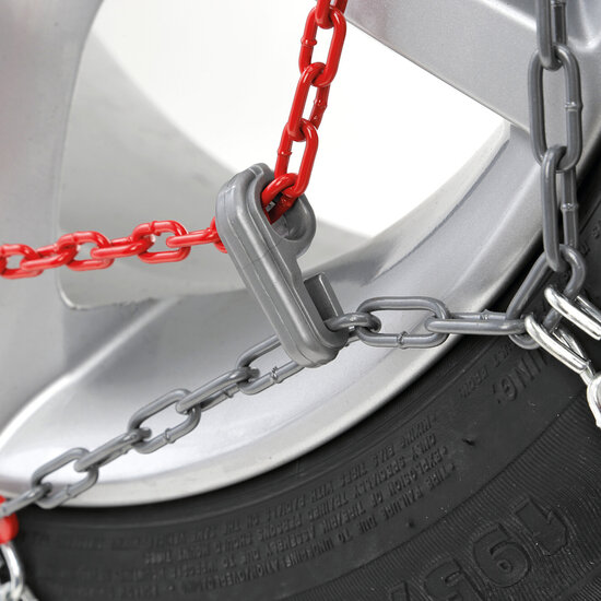 Gran Pree Schneeketten 9mm Byd Atto 3 ab 2023 f&uuml;r Ihre Reifengr&ouml;&szlig;e 215/55R18